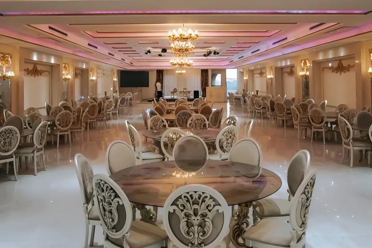  تالار پذیرایی عمارت تاج مشهد 